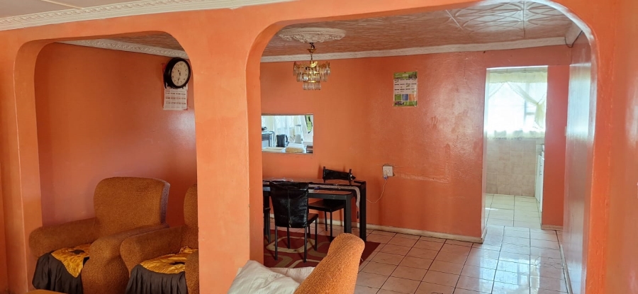 6 Bedroom Property for Sale in Mdantsane Nu 17 Eastern Cape